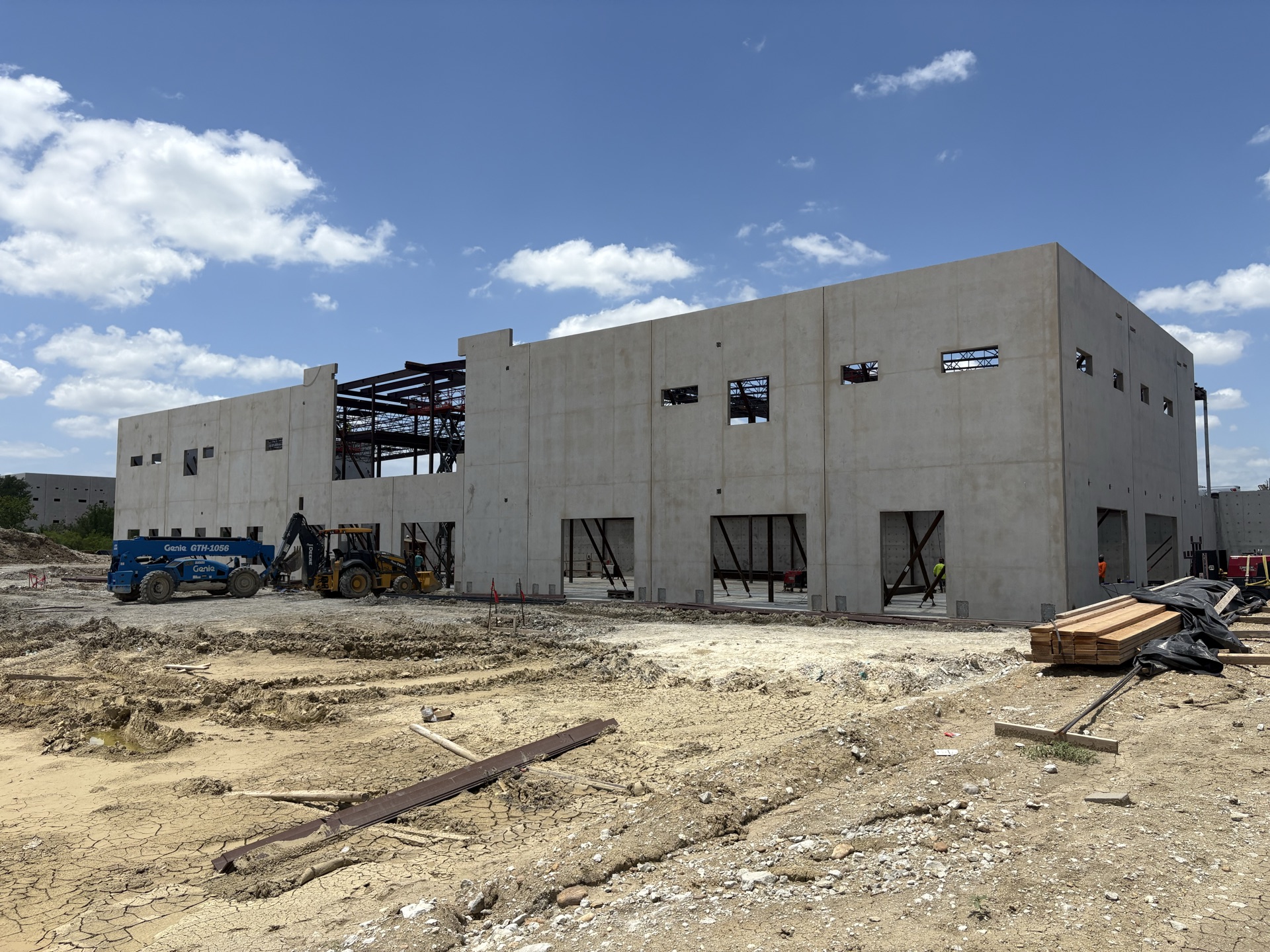 Site record of the Manor project, October 2025 — view 2 of 3