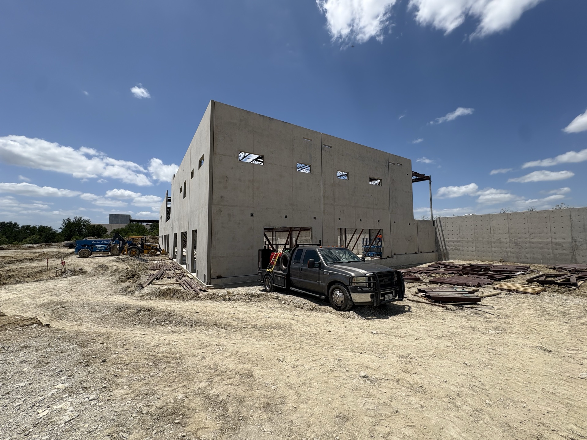 Site record of the Manor project, October 2025 — view 3 of 3